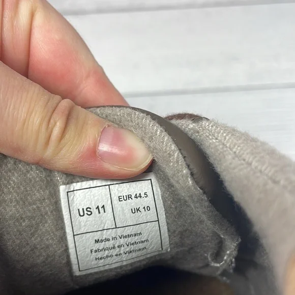 Saola Niseko II Lace Up Shoes in Chocolate 11 O2 - Picture 9 of 11